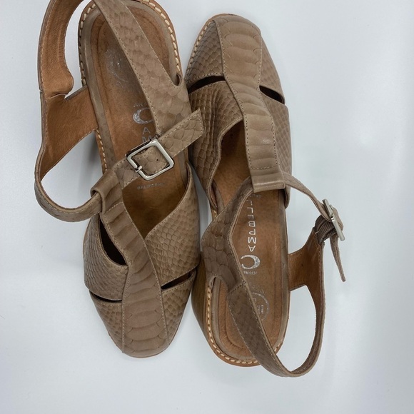 Jeffrey Campbell Brown Textured Sandals - Picture 9 of 12